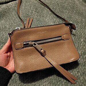 Marc Jacobs | Small Leather Crossbody Bag | Light Brown